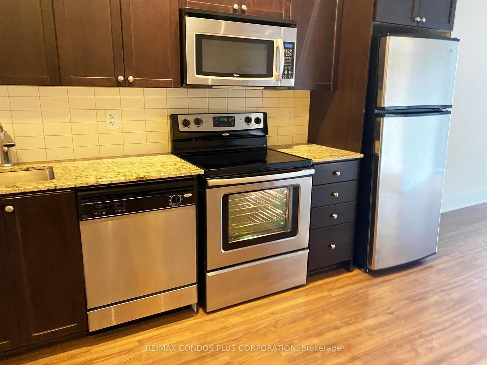 560 Front Street W, Unit 325 thumbnail 5