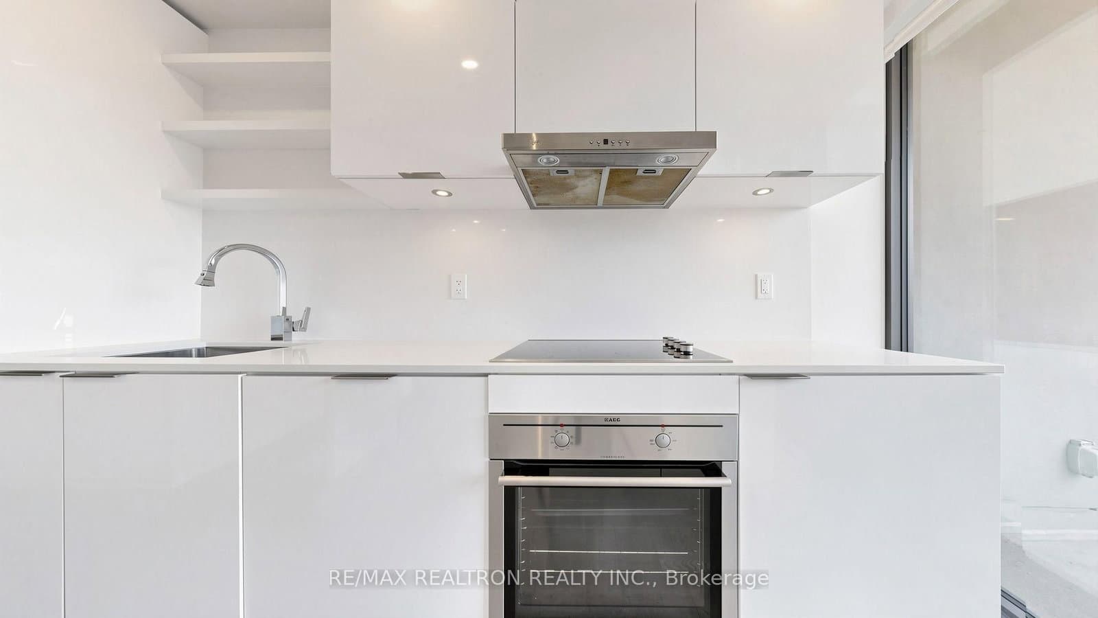 12 Bonnycastle Street, Unit 906 thumbnail 19