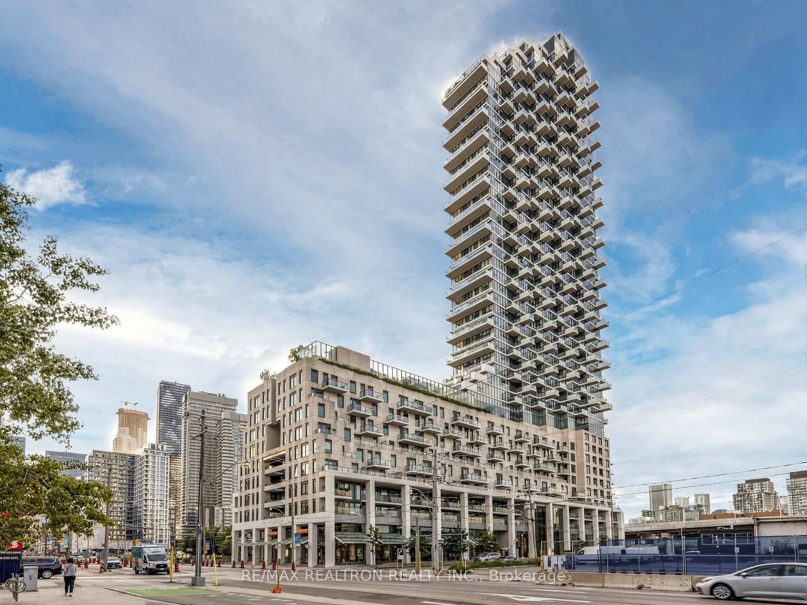 12 Bonnycastle Street, Unit 906 thumbnail 3