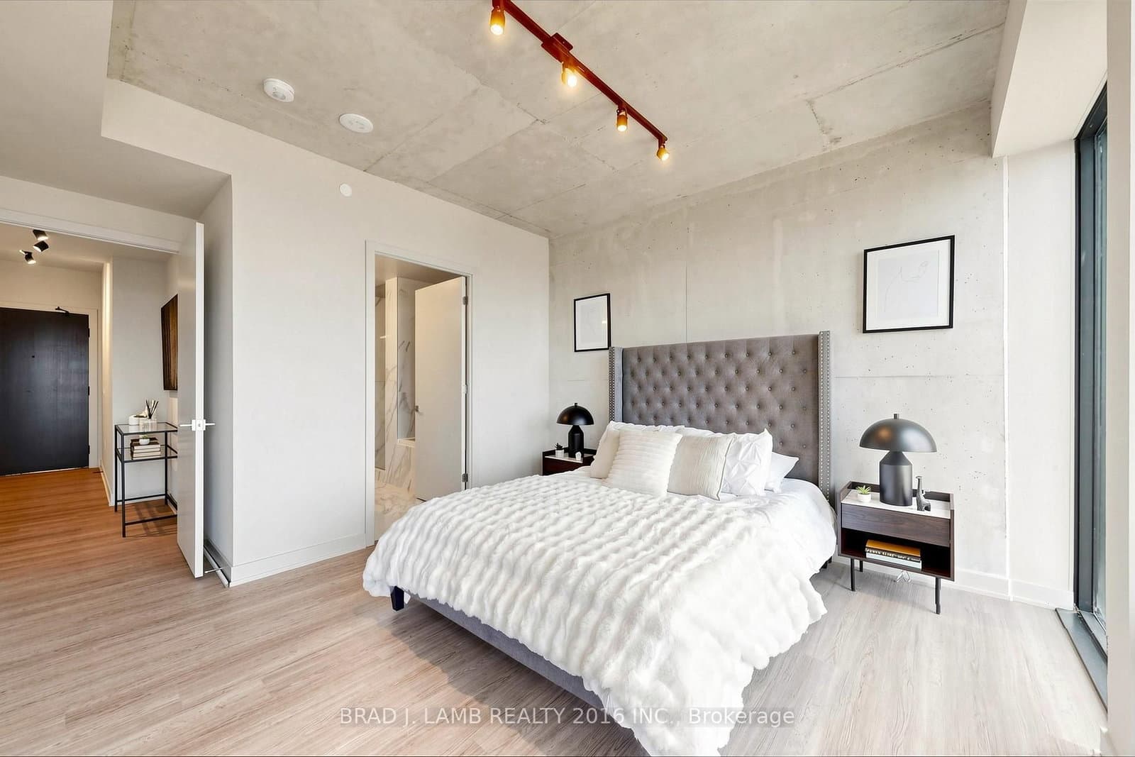 284 King Street E, Unit 2901 thumbnail 14