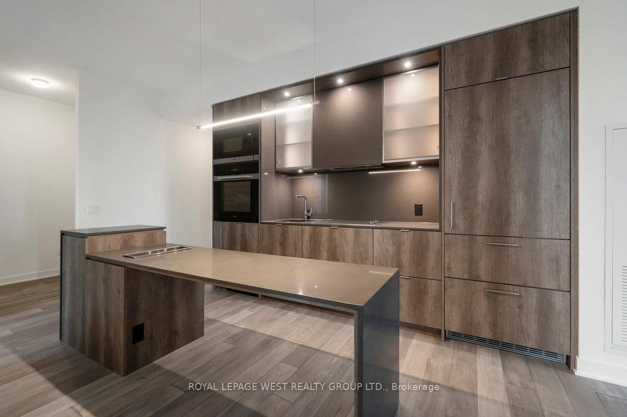 11 Yorkville Avenue, Unit 1310 thumbnail 18