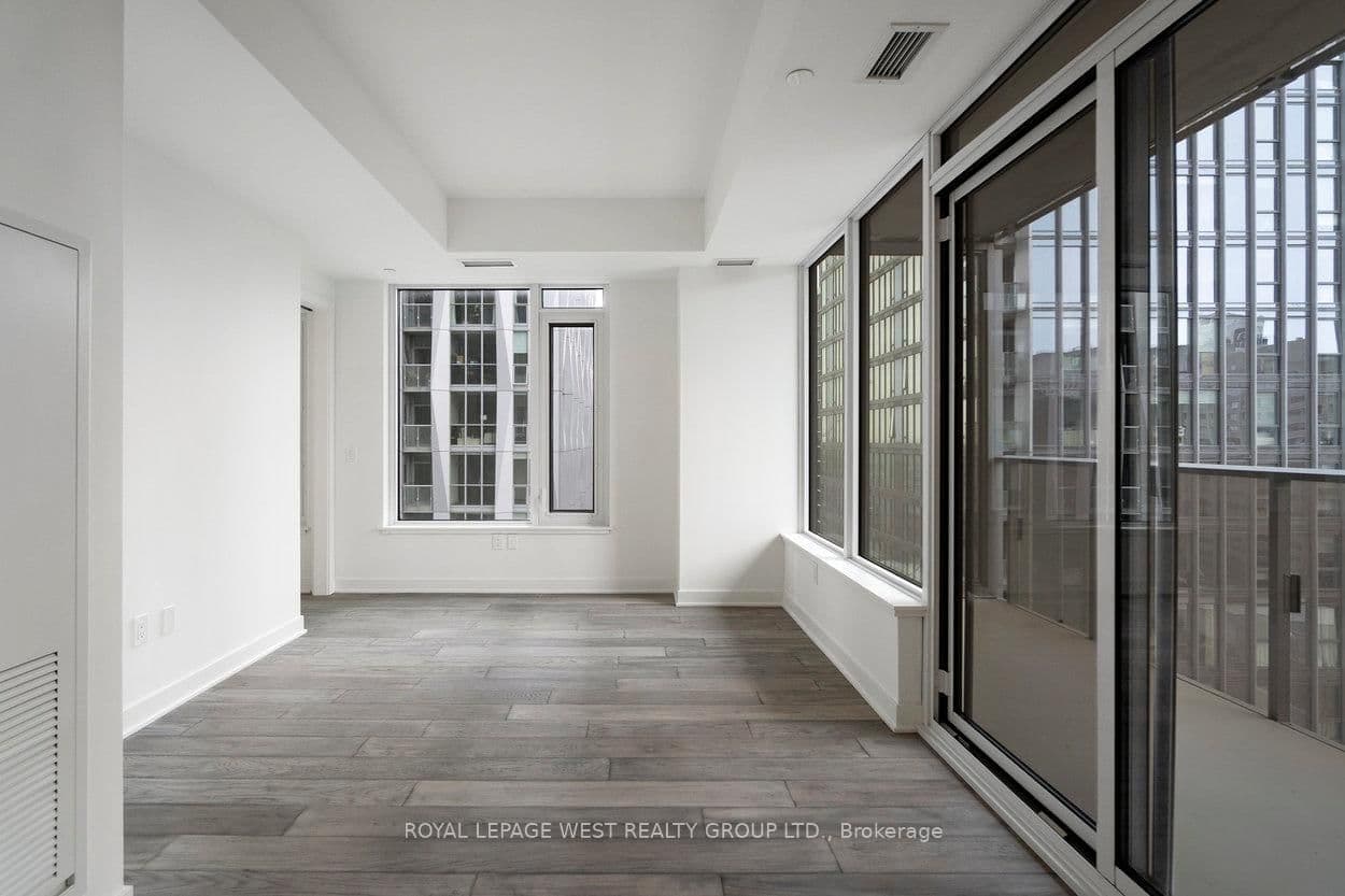 11 Yorkville Avenue, Unit 1310 thumbnail 20