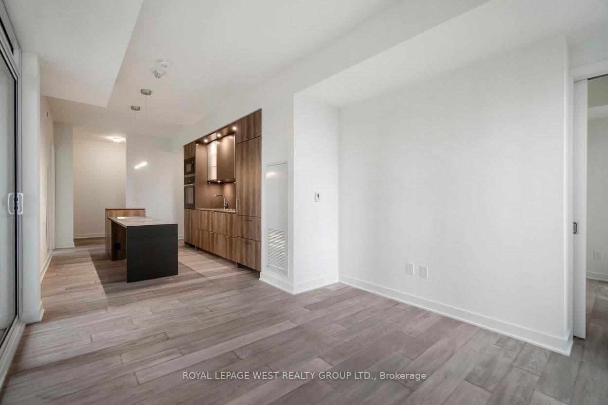 11 Yorkville Avenue, Unit 1310 thumbnail 24