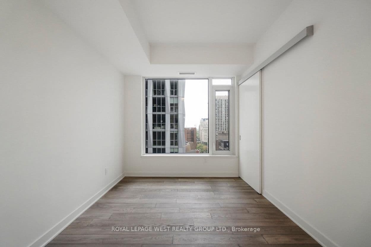 11 Yorkville Avenue, Unit 1310 thumbnail 27