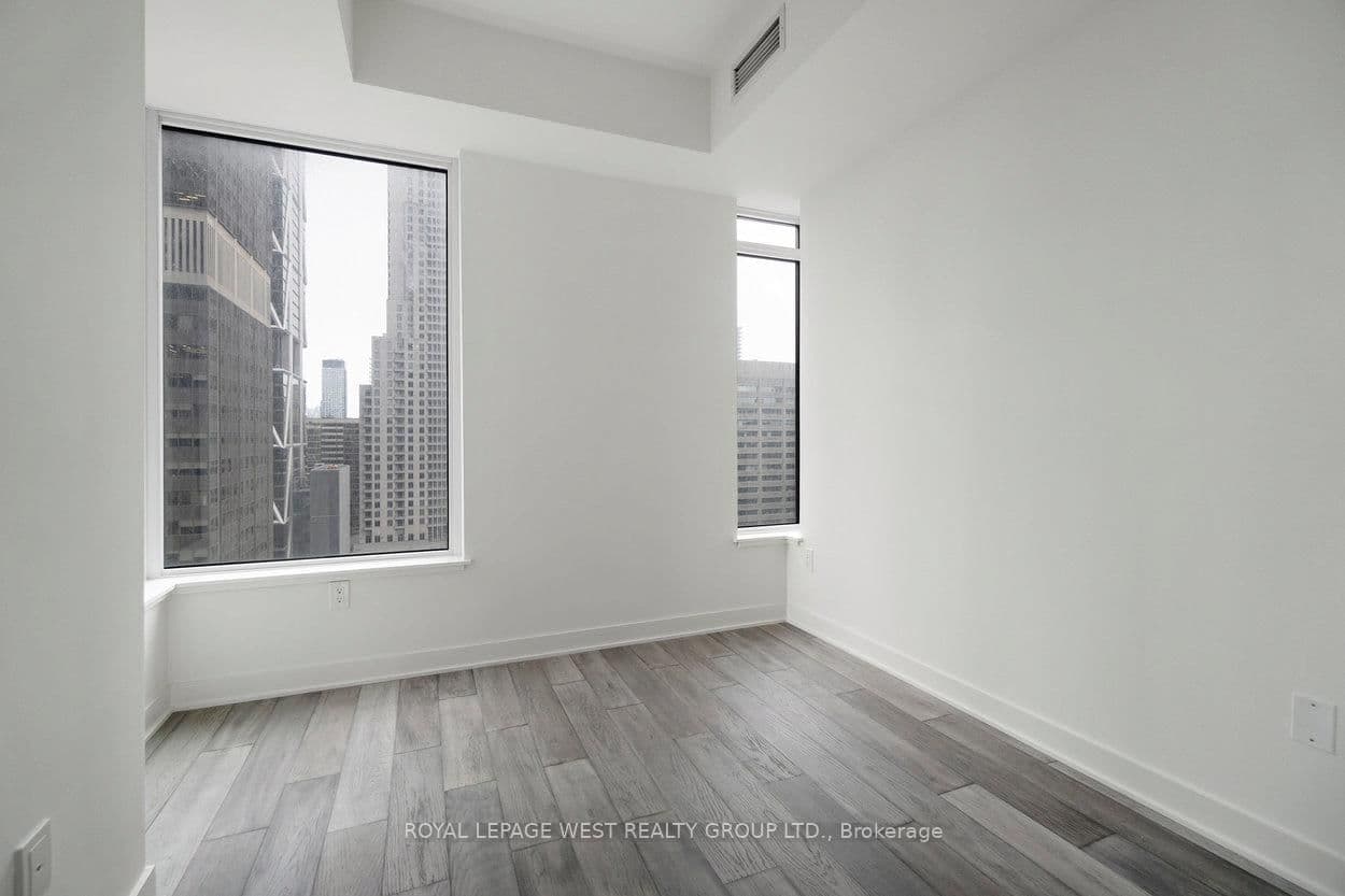 11 Yorkville Avenue, Unit 1310 thumbnail 31