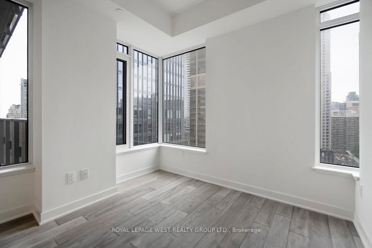 11 Yorkville Avenue, Unit 1310 thumbnail 32