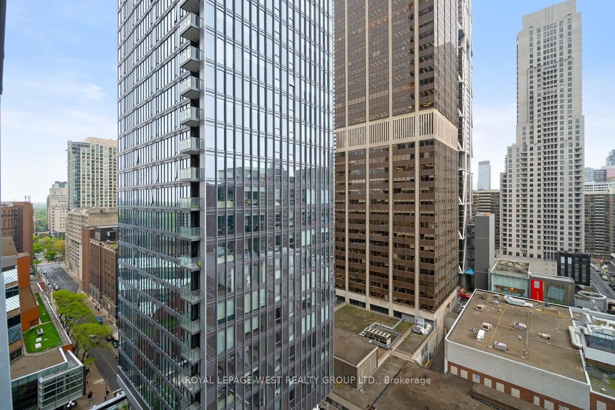 11 Yorkville Avenue, Unit 1310 thumbnail 41