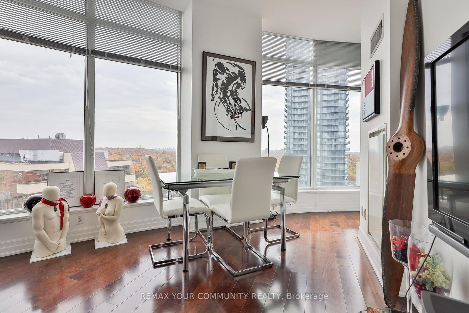 8 Scollard Street, Unit Ph 201 thumbnail 13