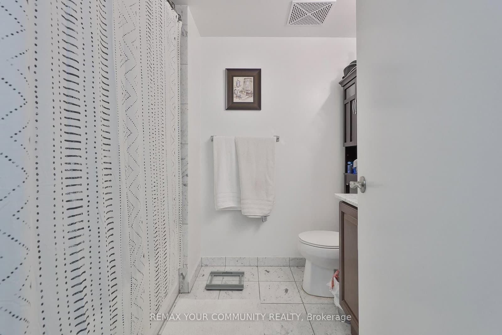 8 Scollard Street, Unit Ph 201 thumbnail 14