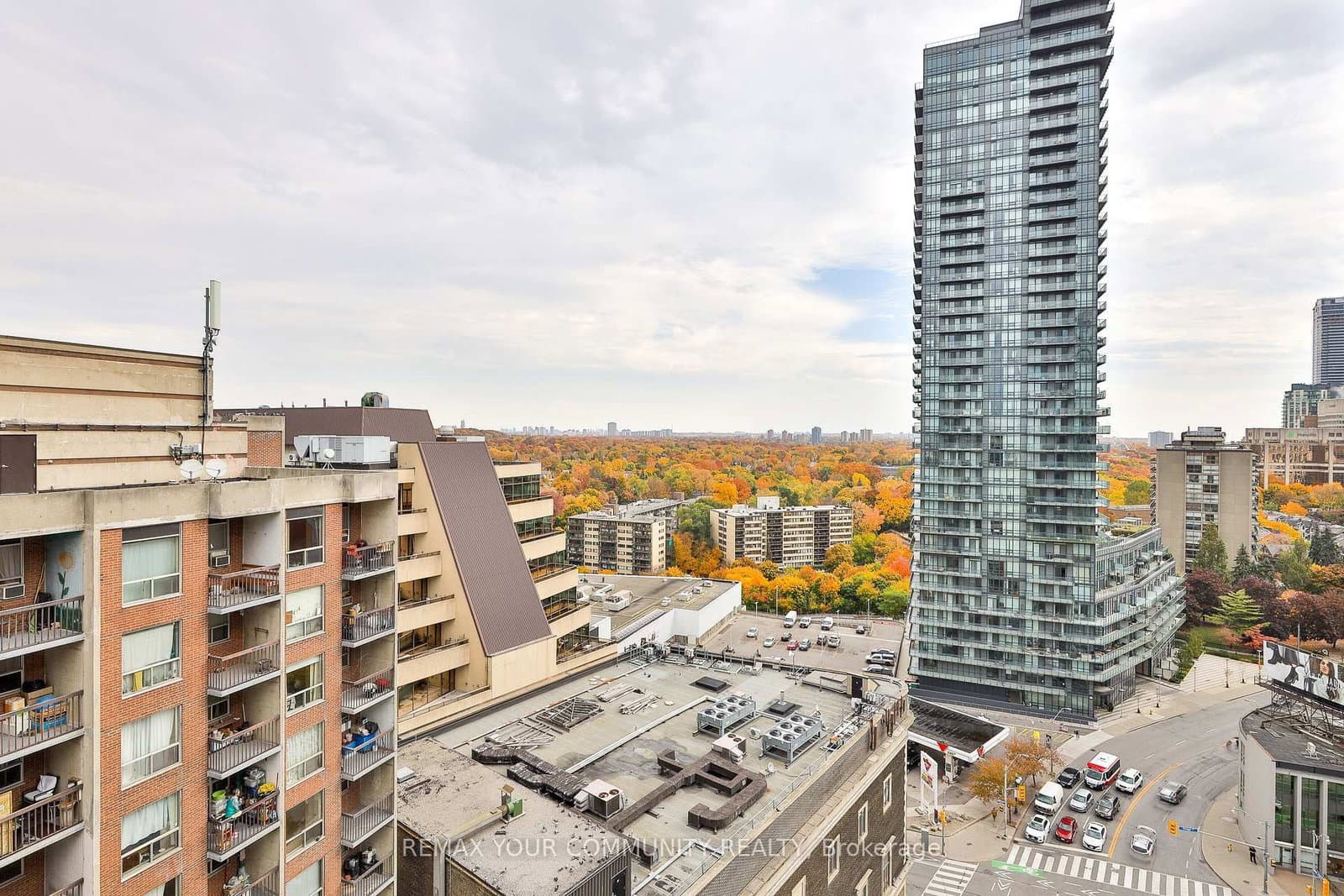 8 Scollard Street, Unit Ph 201 thumbnail 22