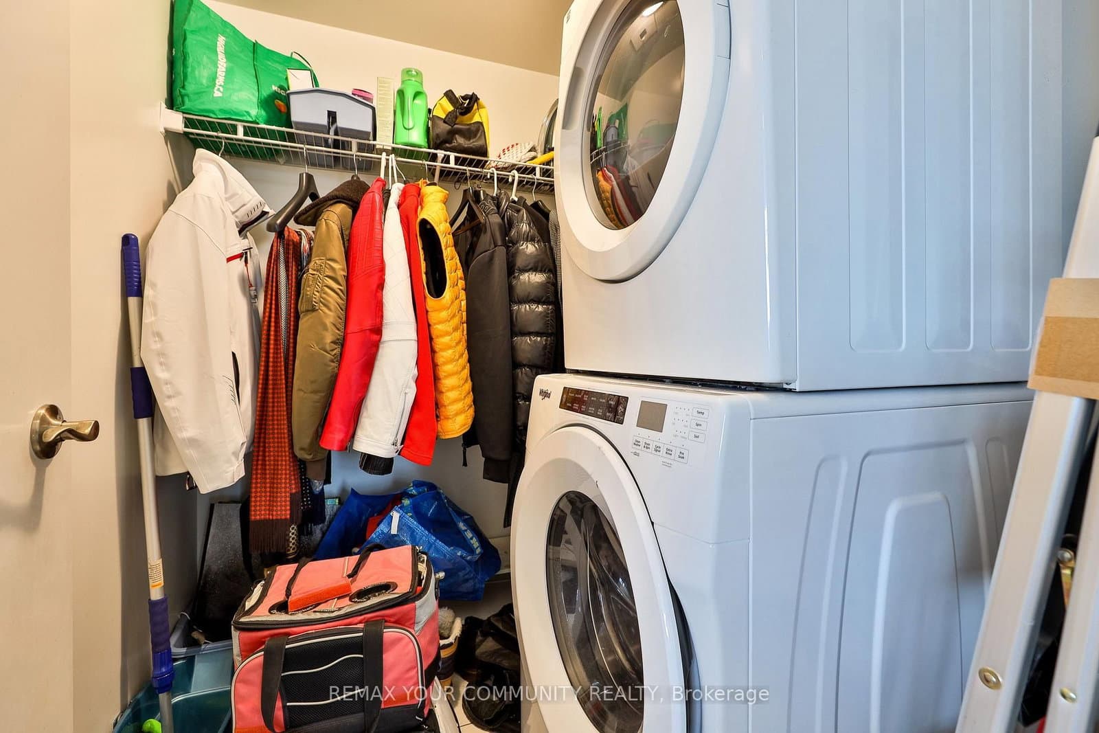 8 Scollard Street, Unit Ph 201 thumbnail 23
