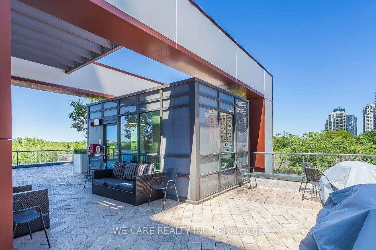 68 Canterbury Place, Unit PH05 thumbnail 19