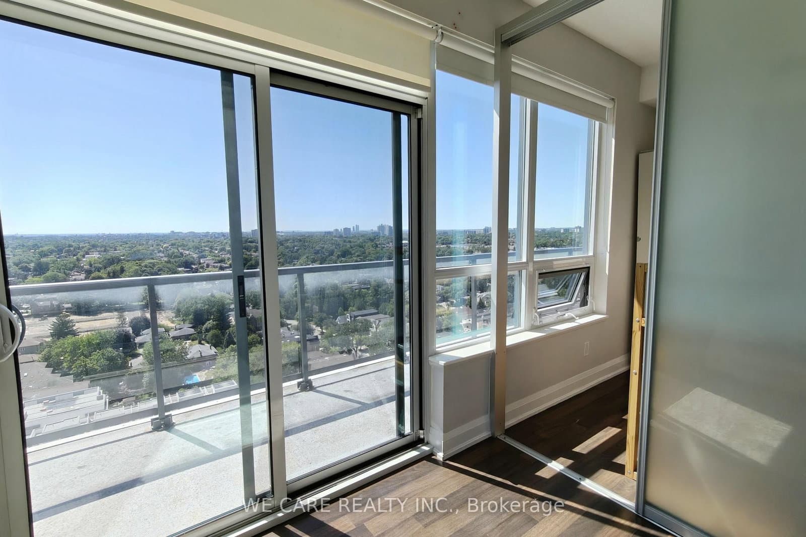 68 Canterbury Place, Unit PH05 thumbnail 3