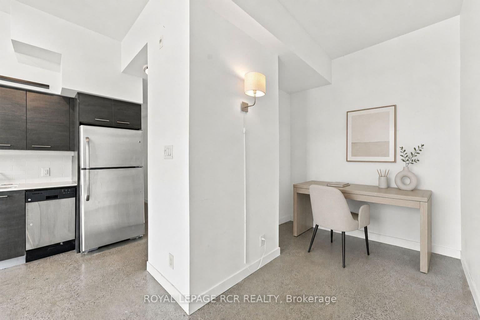 510 E King Street E, Unit 804 thumbnail 8