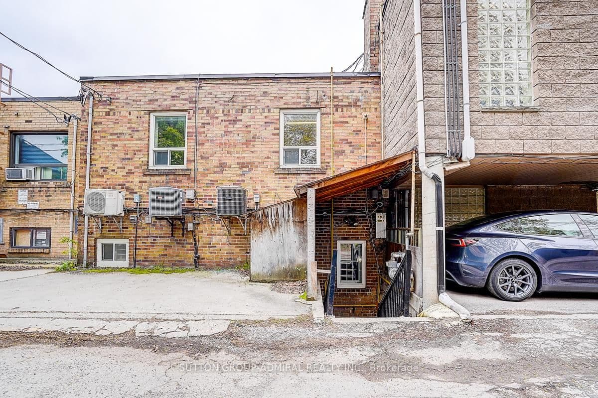 1184 Eglinton Avenue W thumbnail 12
