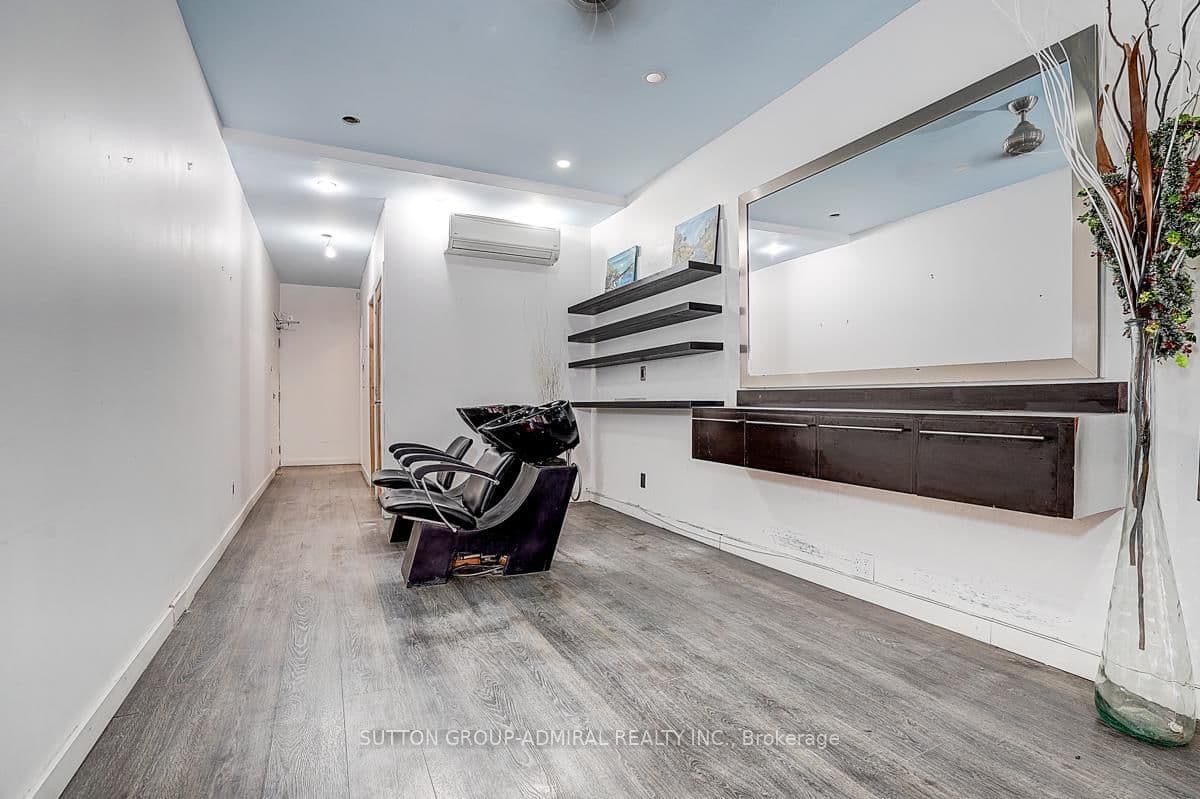 1184 Eglinton Avenue W thumbnail 7