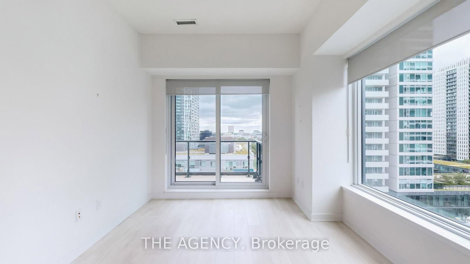 35 Tubman Avenue, Unit PH1115 thumbnail 12
