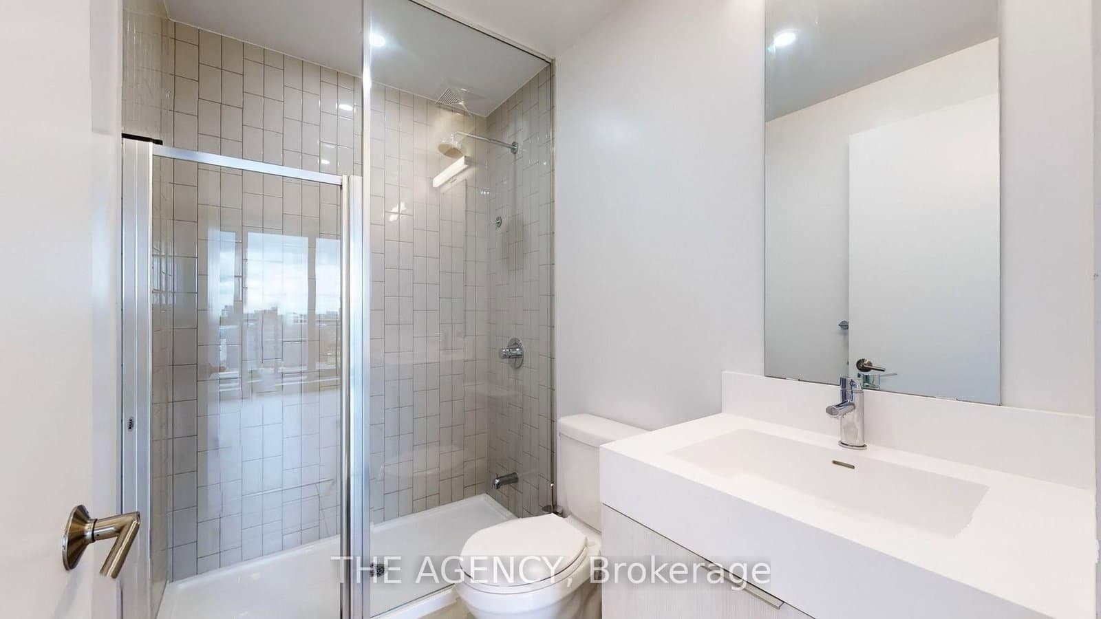 35 Tubman Avenue, Unit PH1115 thumbnail 16