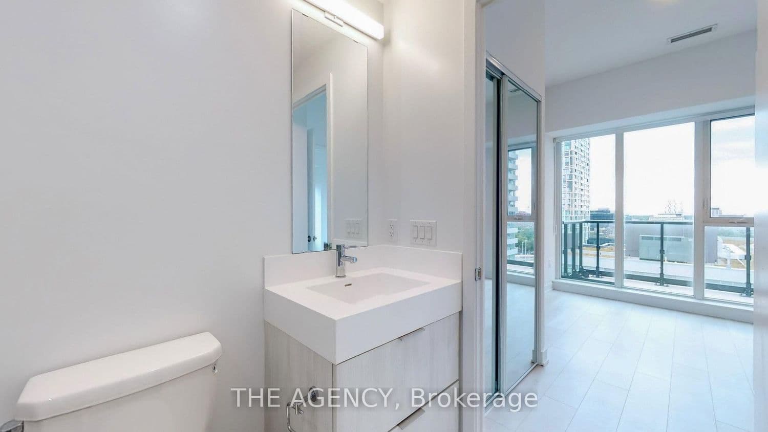 35 Tubman Avenue, Unit PH1115 thumbnail 17