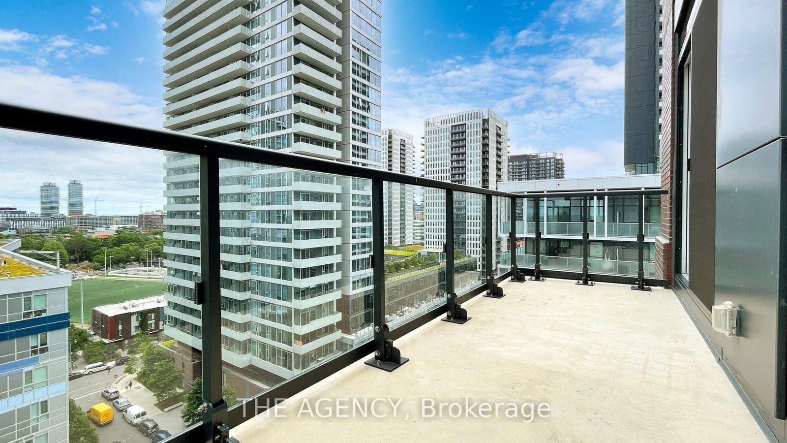 35 Tubman Avenue, Unit PH1115 thumbnail 25