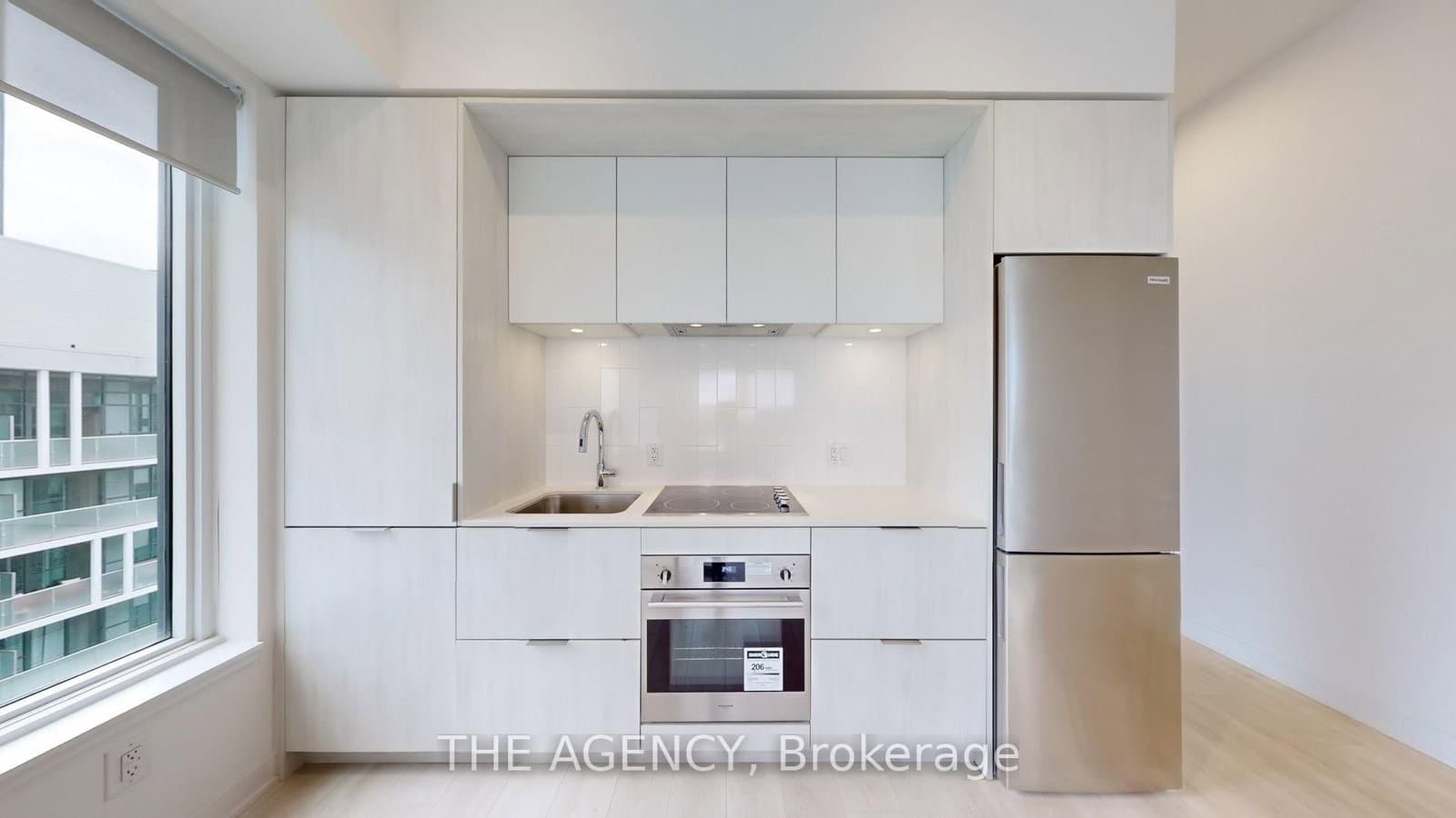 35 Tubman Avenue, Unit PH1115 thumbnail 6