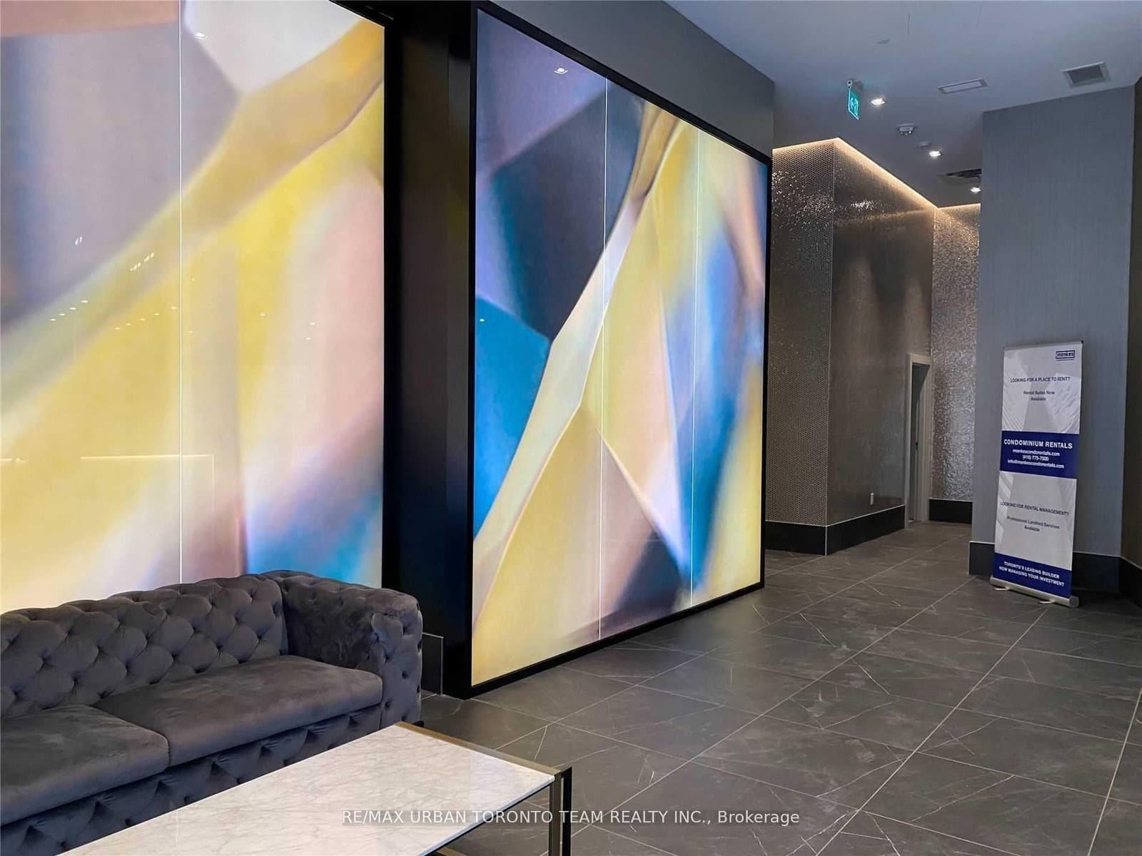 219 Dundas Street E, Unit Ph101 thumbnail 2
