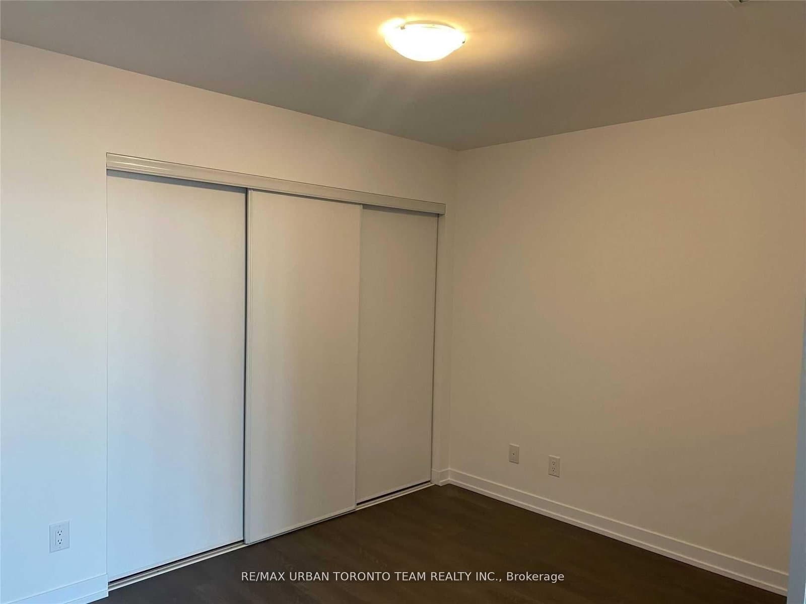 219 Dundas Street E, Unit Ph101 thumbnail 4