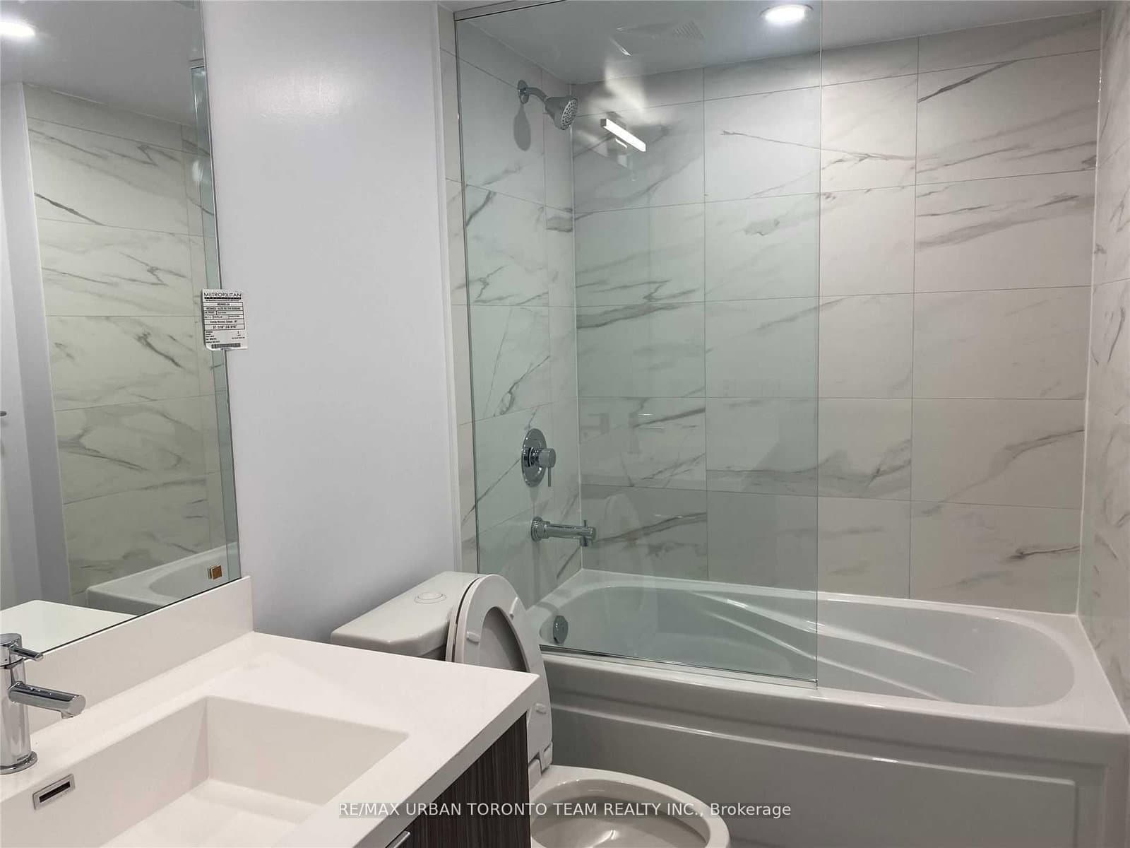 219 Dundas Street E, Unit Ph101 thumbnail 5