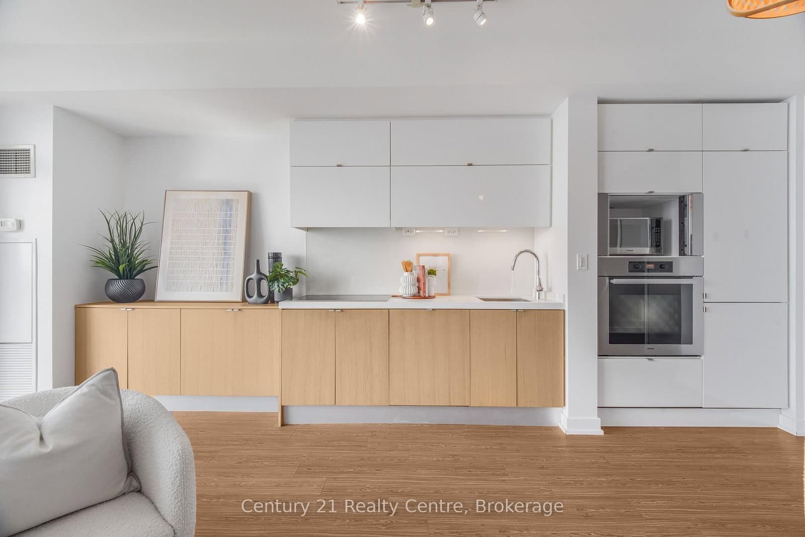 21 Iceboat Terrace, Unit 3307 thumbnail 16