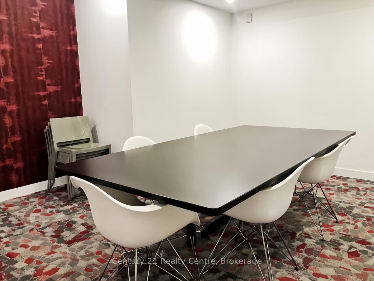 21 Iceboat Terrace, Unit 3307 thumbnail 39