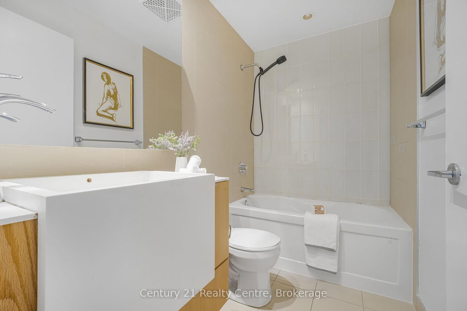 21 Iceboat Terrace, Unit 3307 thumbnail 6