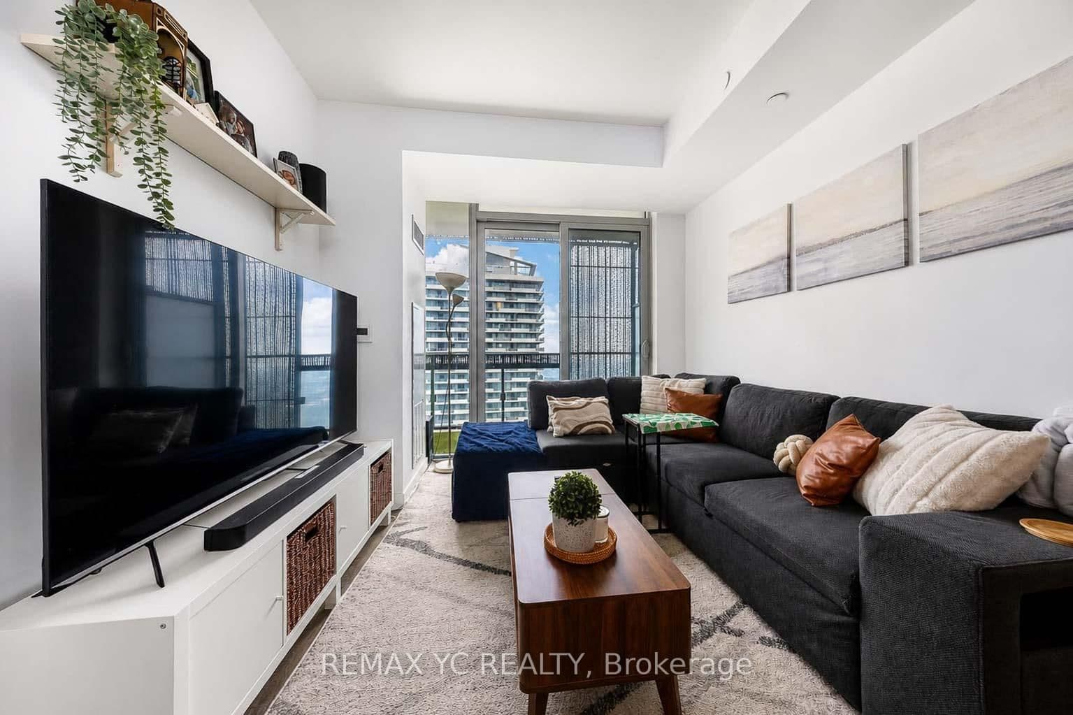 8 Eglinton Avenue E, Unit 4812 thumbnail 12