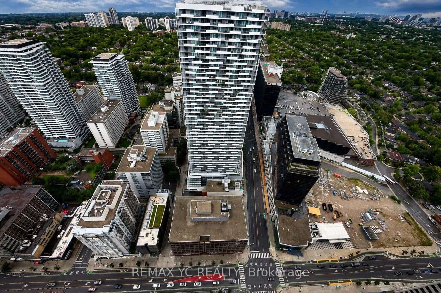 8 Eglinton Avenue E, Unit 4812 thumbnail 34