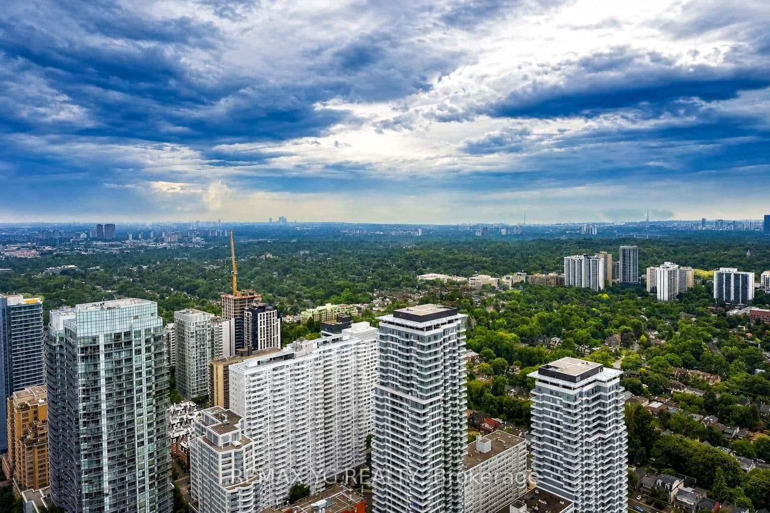 8 Eglinton Avenue E, Unit 4812 thumbnail 37
