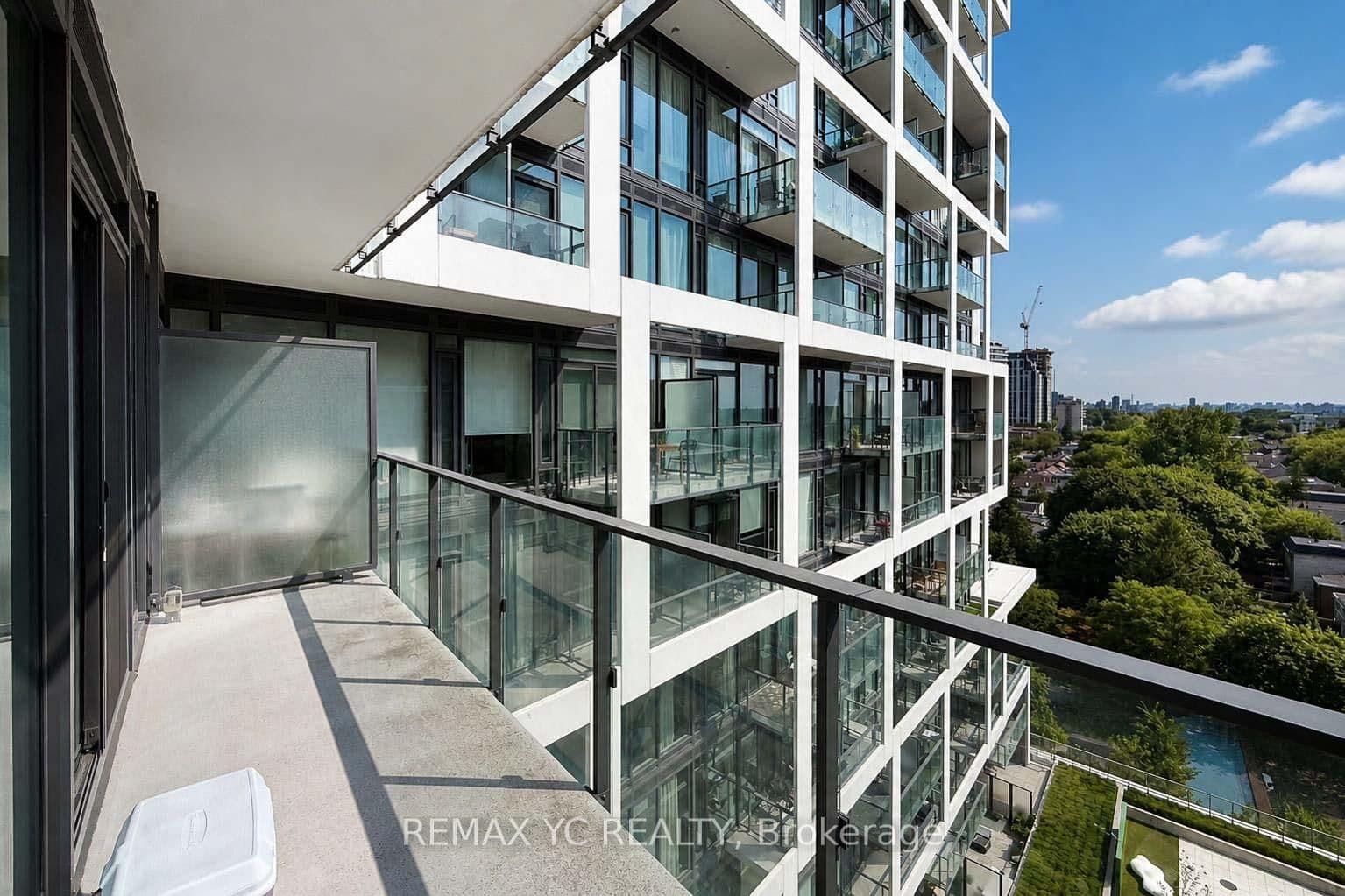 8 Hillsdale Avenue E, Unit 1540 thumbnail 17