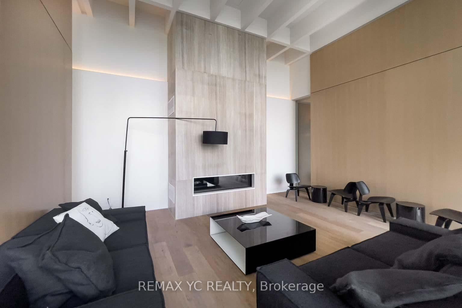 8 Hillsdale Avenue E, Unit 1540 thumbnail 26