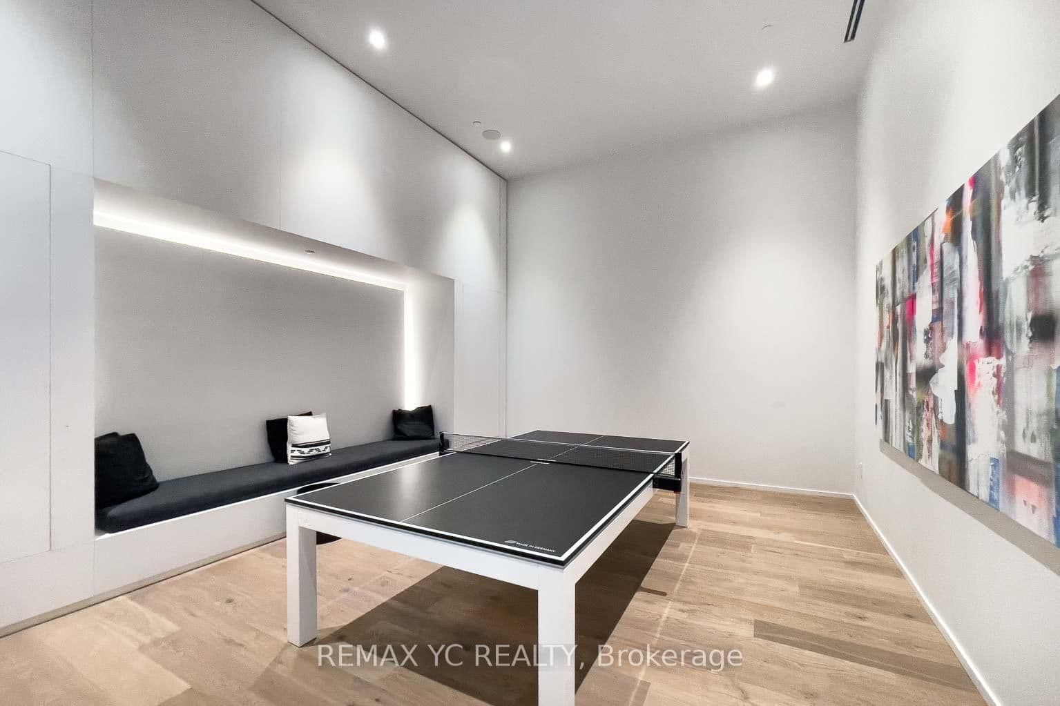 8 Hillsdale Avenue E, Unit 1540 thumbnail 29