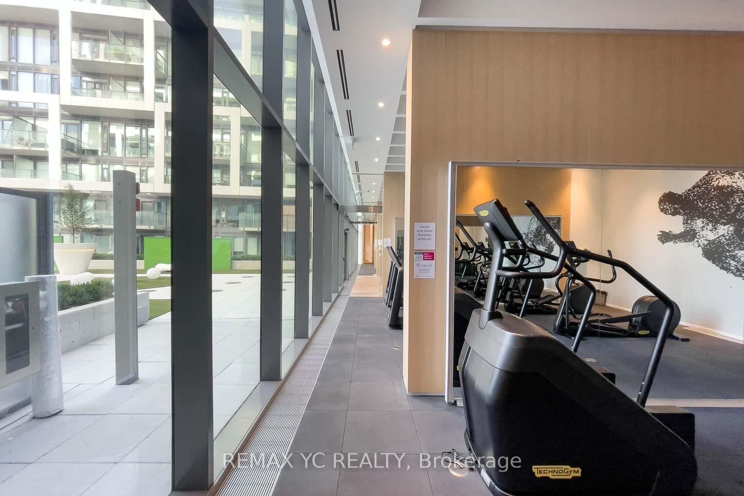 8 Hillsdale Avenue E, Unit 1540 thumbnail 37