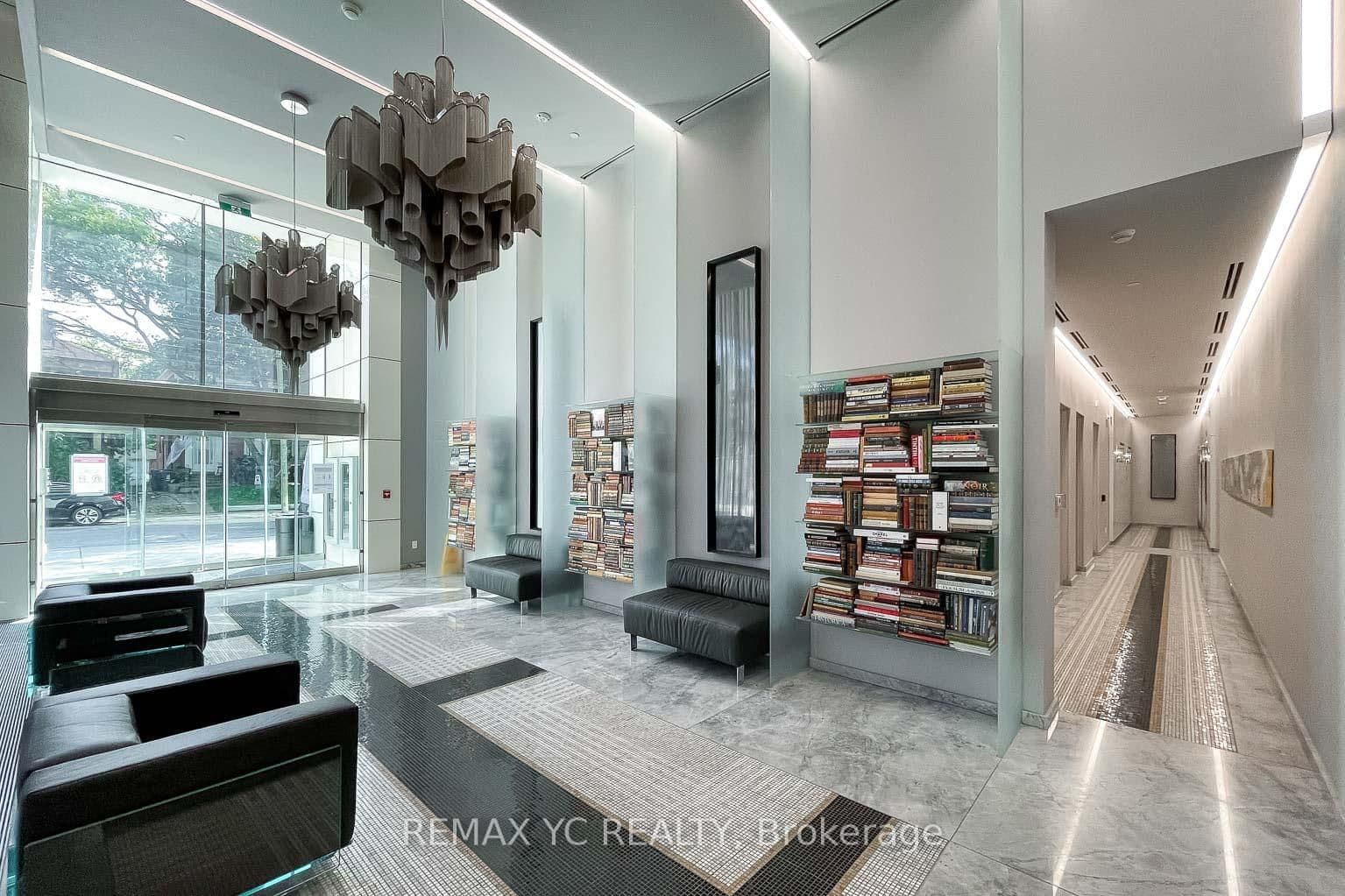 8 Hillsdale Avenue E, Unit 1540 thumbnail 44