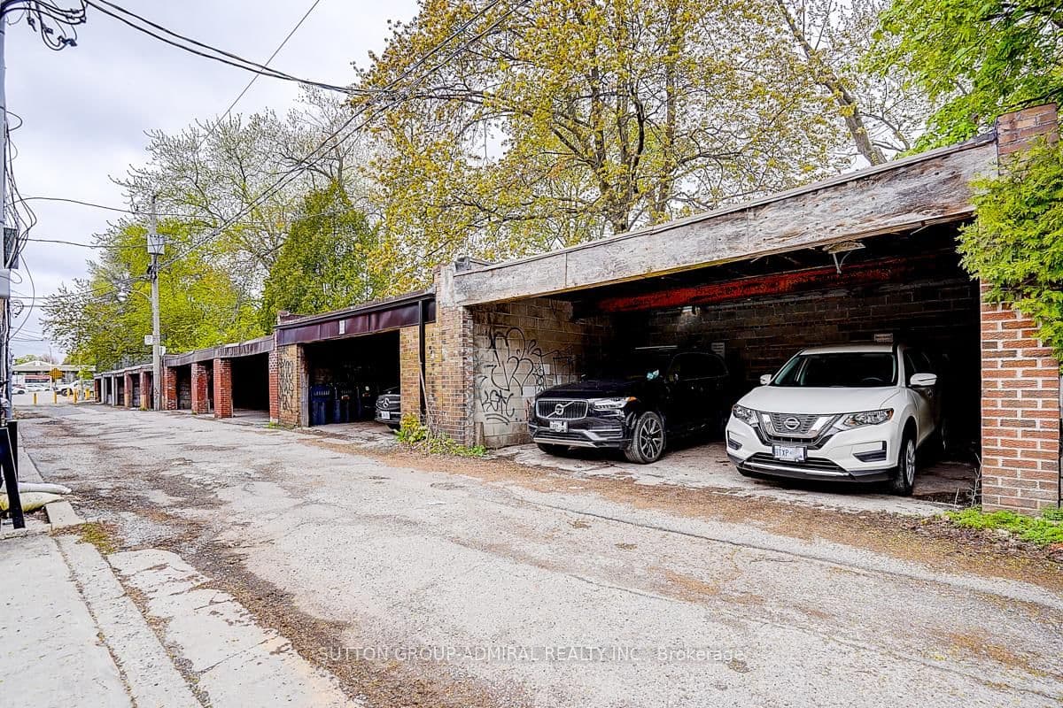 1184 Eglinton Avenue W thumbnail 33