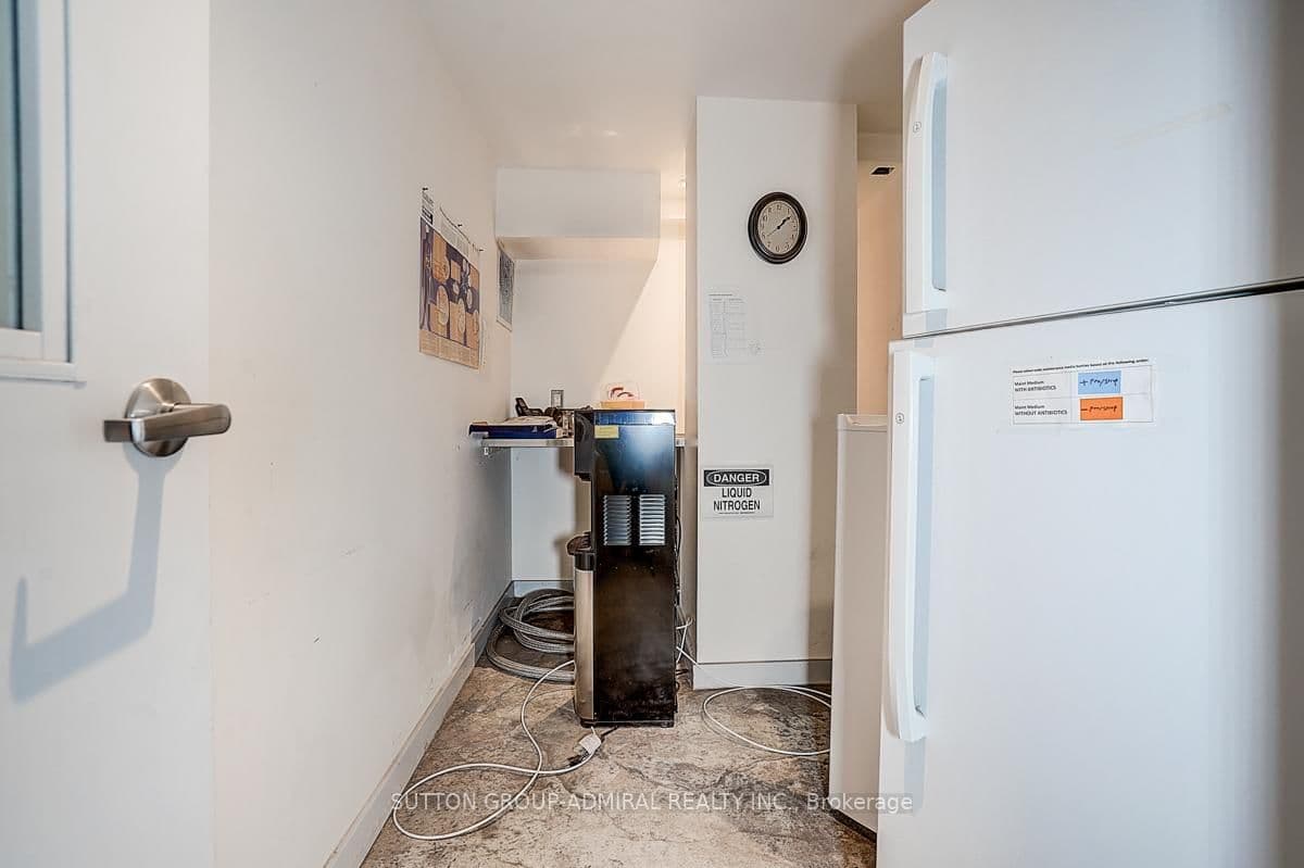 1184 Eglinton Avenue W thumbnail 38