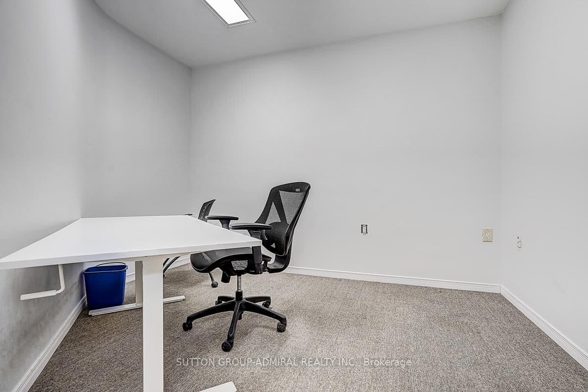 1184 Eglinton Avenue W thumbnail 9