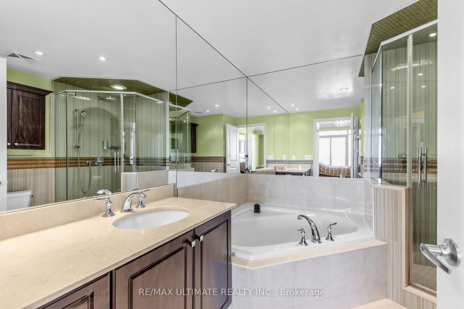 21 Grand Magazine Street, Unit 2301 thumbnail 23