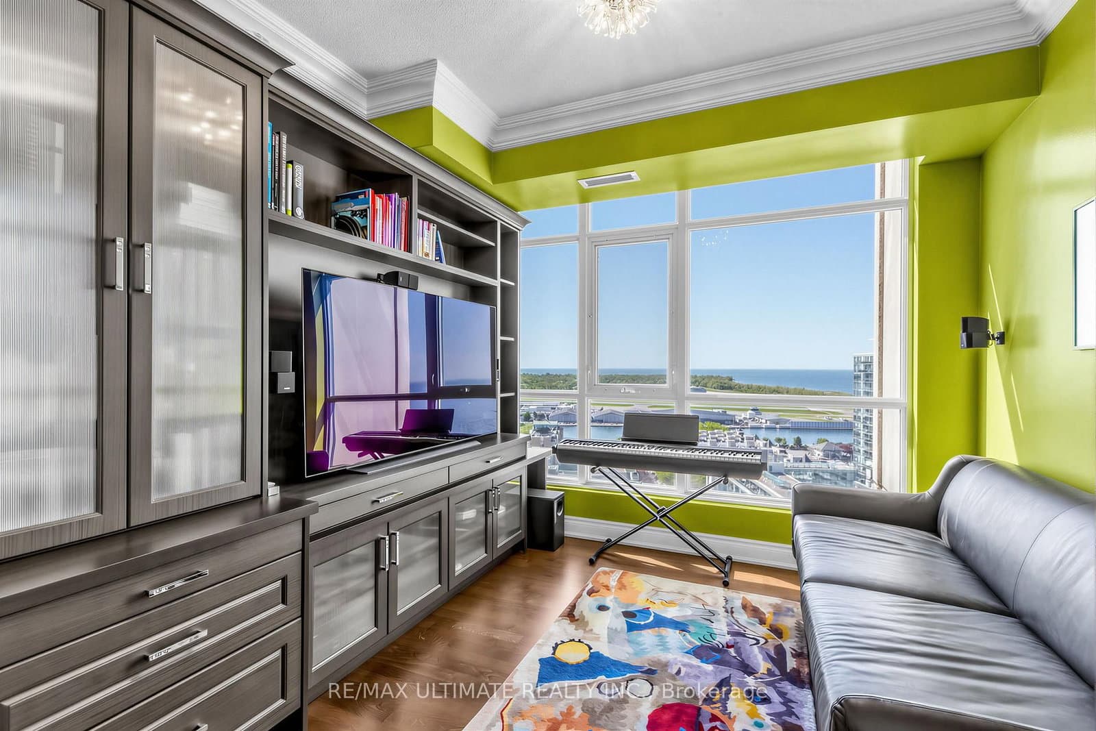 21 Grand Magazine Street, Unit 2301 thumbnail 3