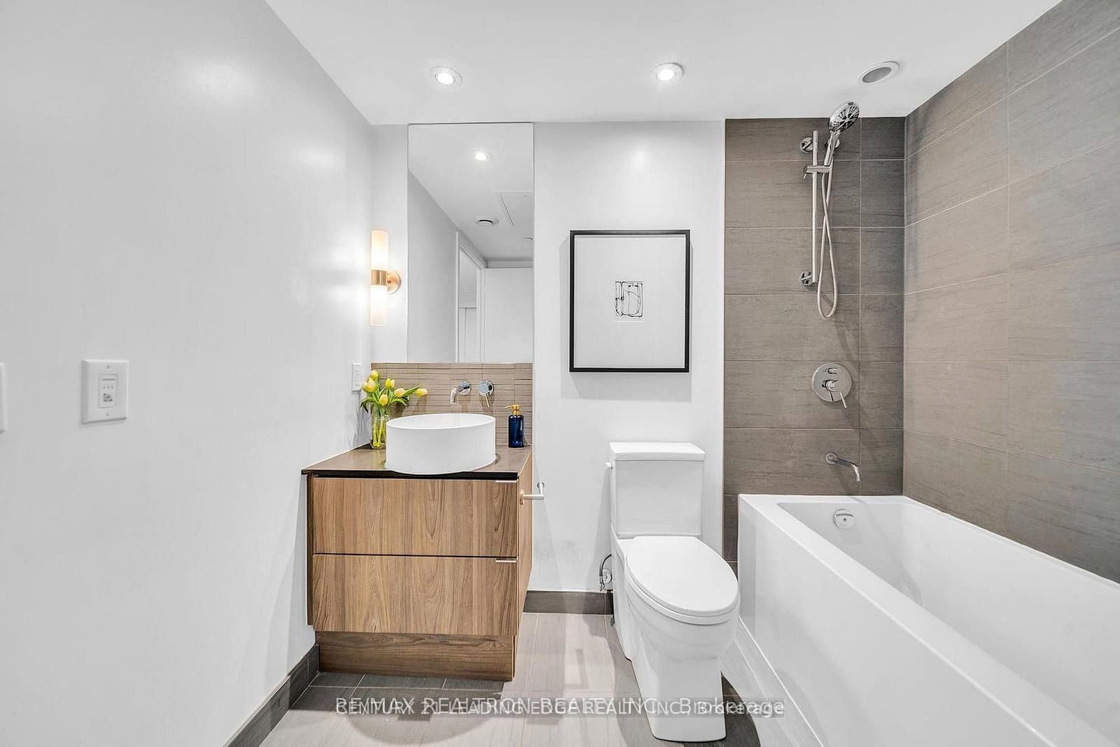 161 Roehampton Avenue, Unit 603 thumbnail 14