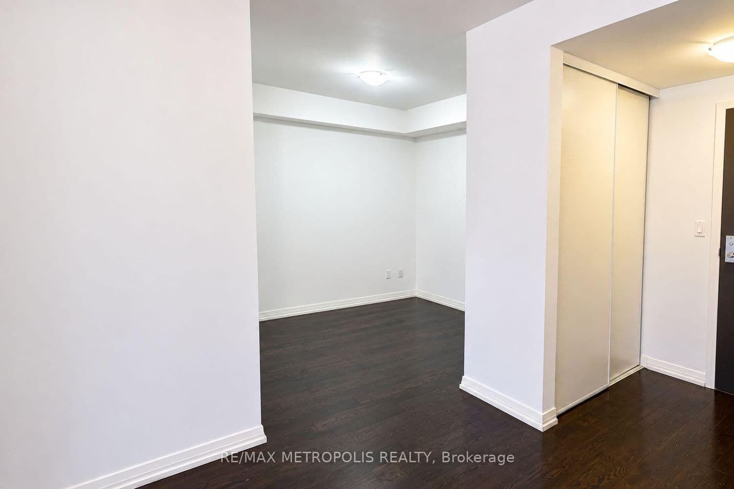 460 Adelaide Street E, Unit 520 thumbnail 23