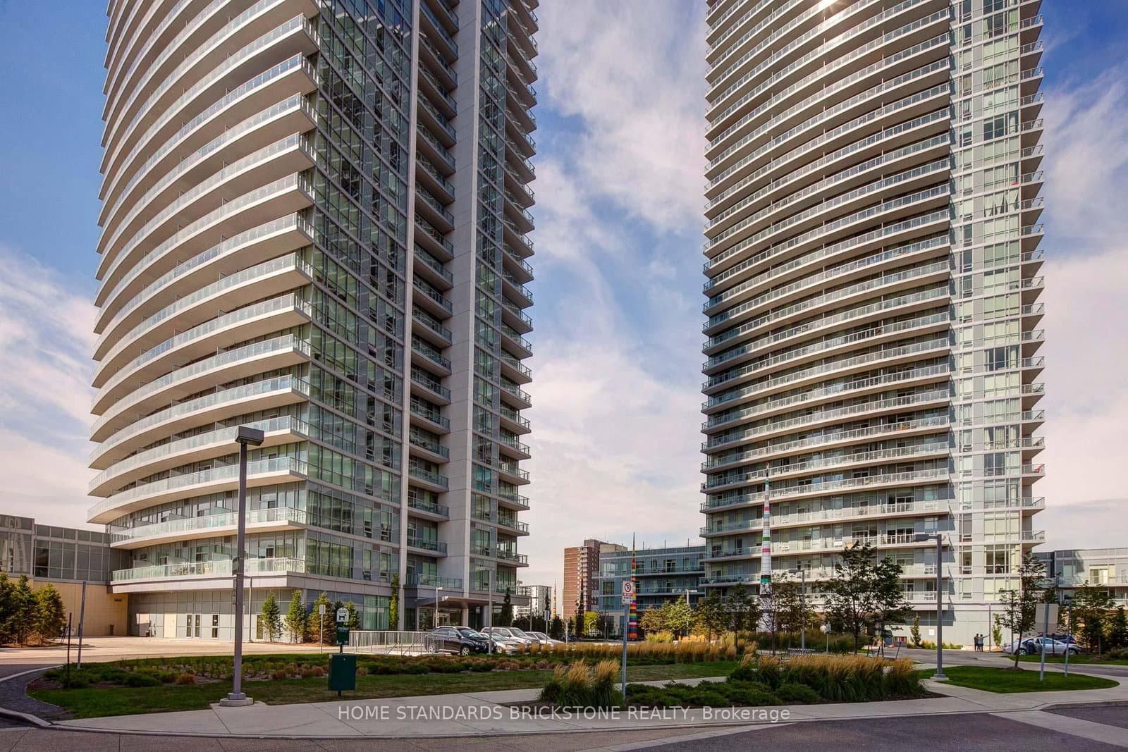 66 Forest Manor Road, Unit 1201 thumbnail 3
