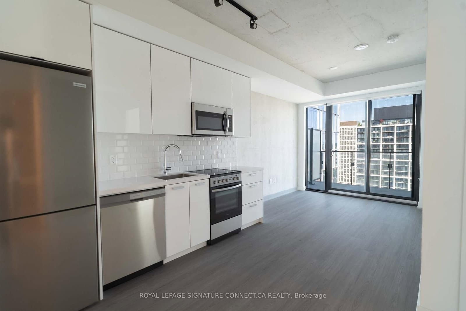 284 King Street E, Unit 2107 thumbnail 5