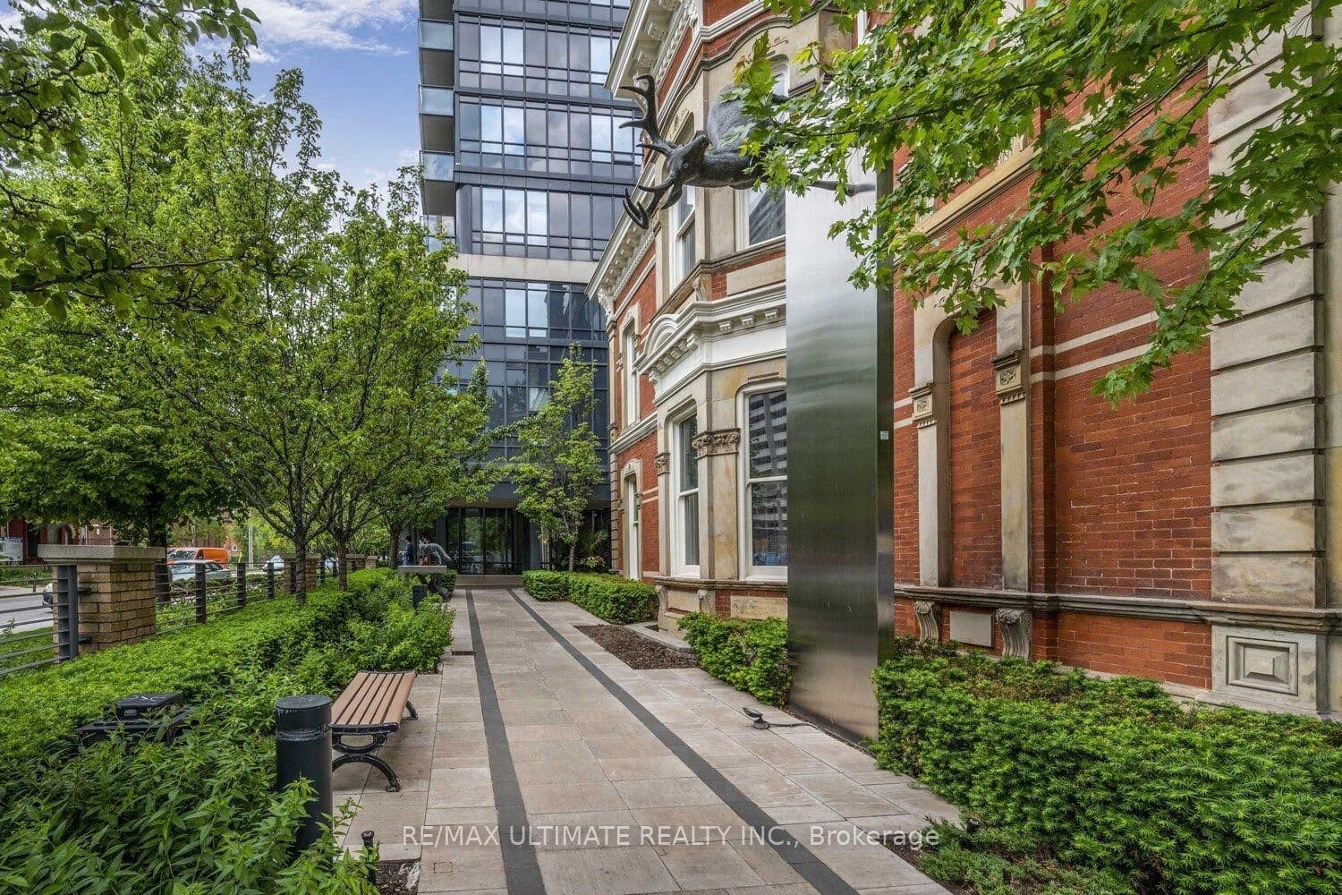 28 Linden Street, Unit 404 thumbnail 2