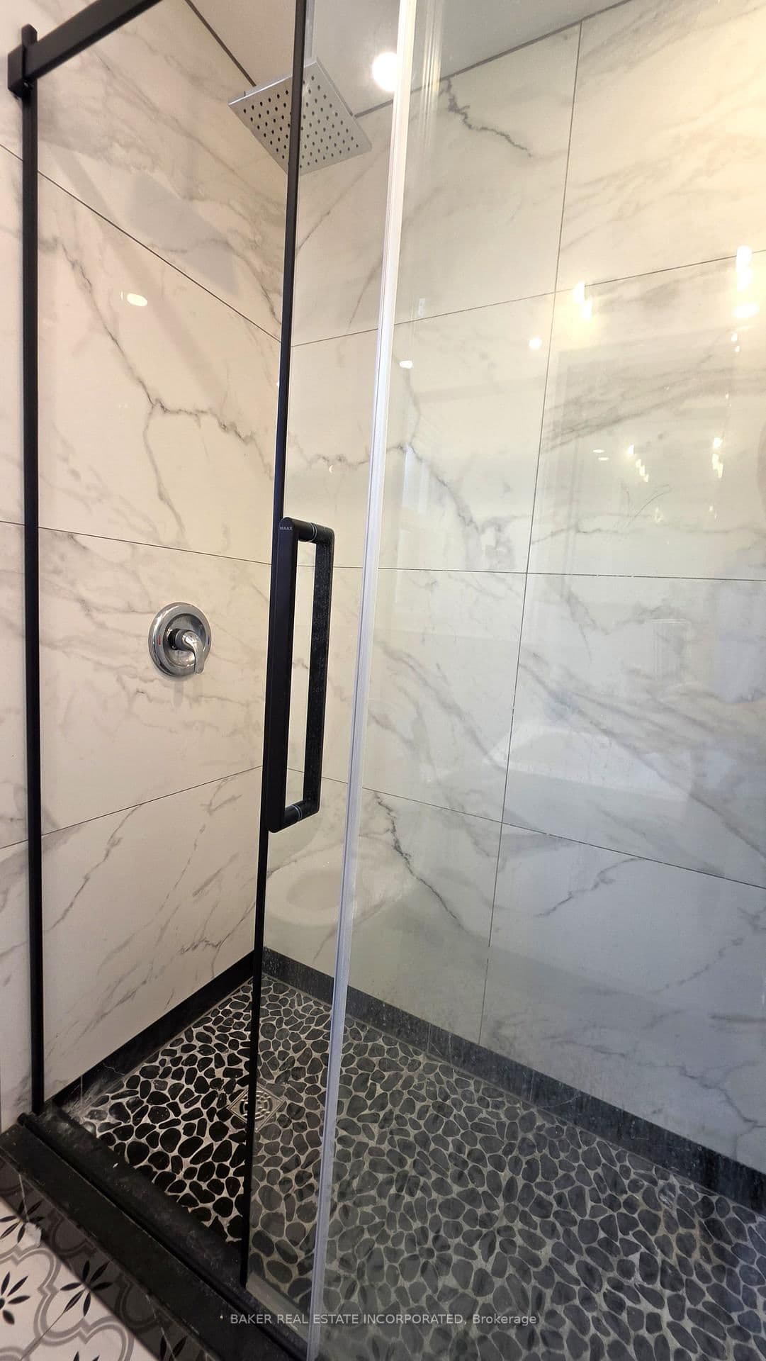 739 Vaughan Road thumbnail 9